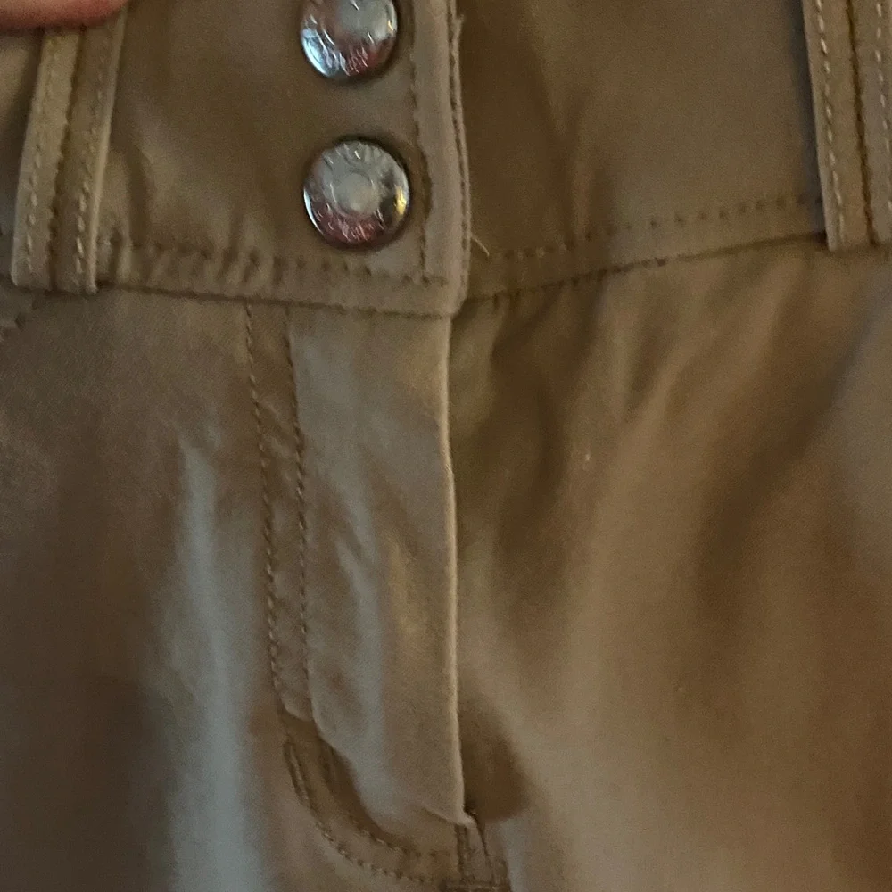Girls Riding Breeches in Tan with Knee Patches - Picture 6 of 11